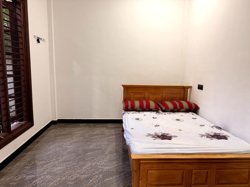TN Guest House Bed and Breakfast in Sri Lanka