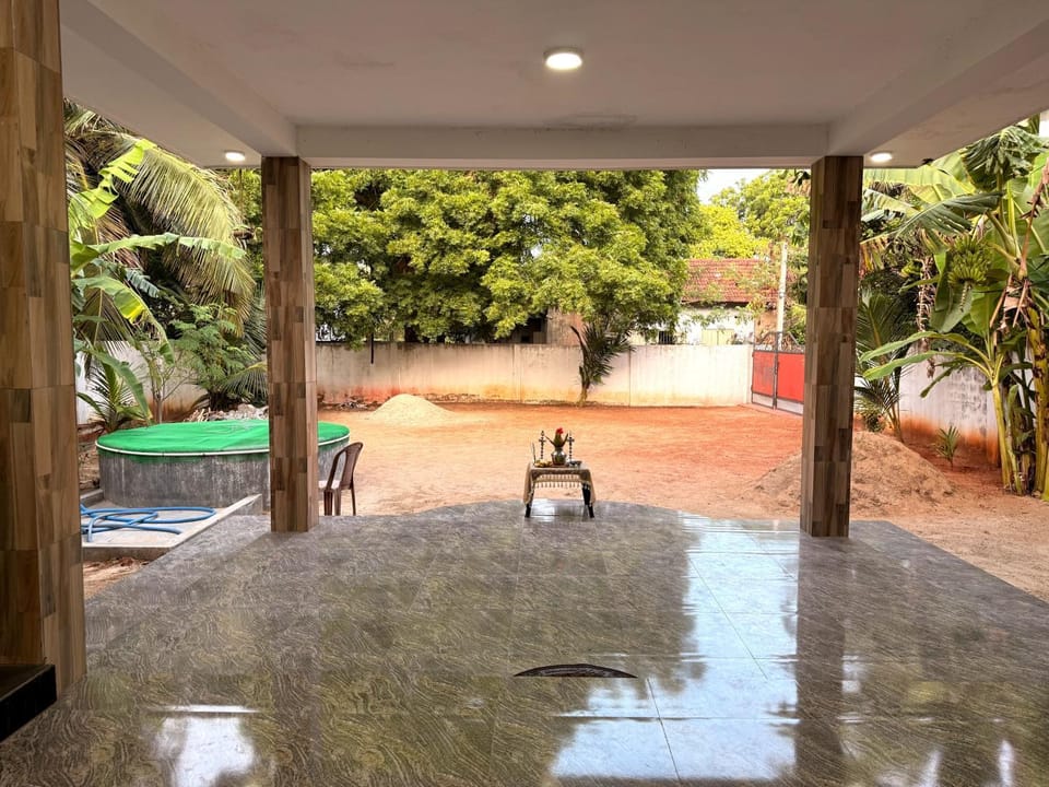 TN Guest House Bed and Breakfast in Sri Lanka