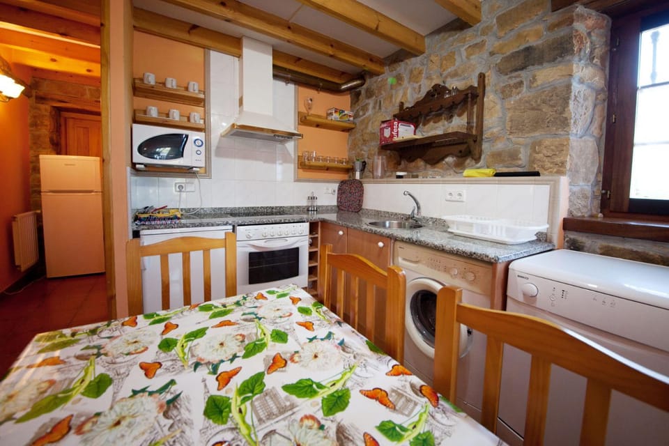 La Cabaña de Bienvenida Bustralanes Apartment in Cantabria