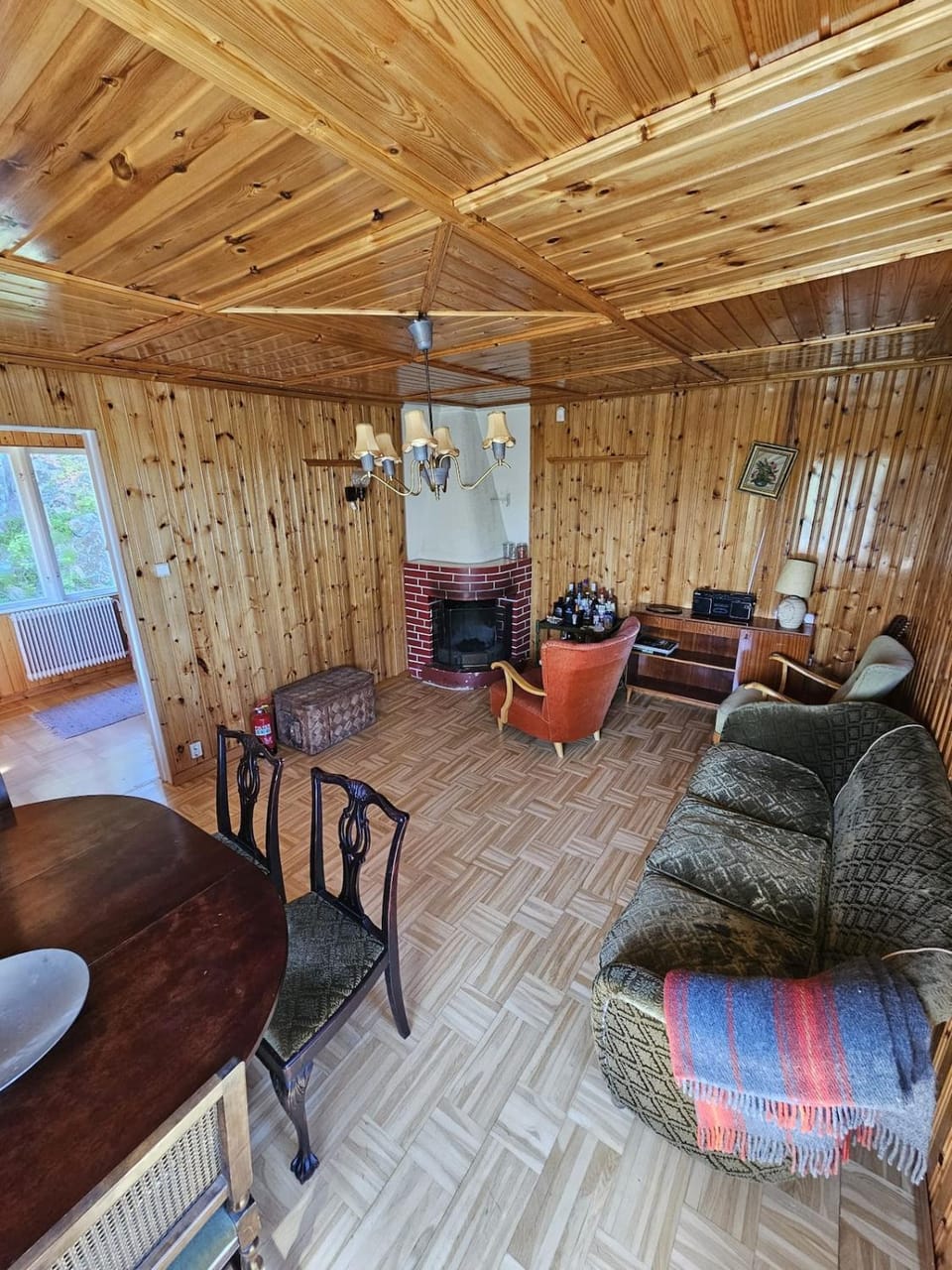 Living room, Seating area, Dining area