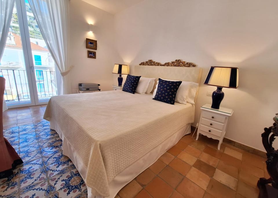 Odisseo Apartments House in Minori