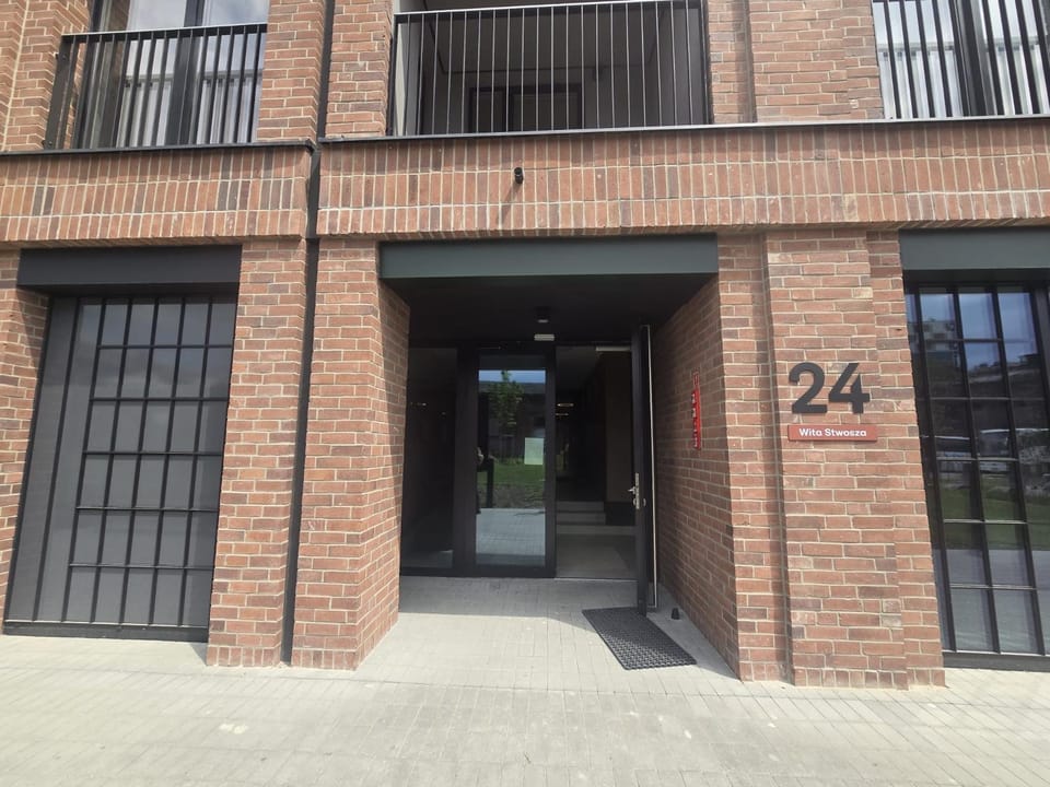 Property building, Facade/entrance