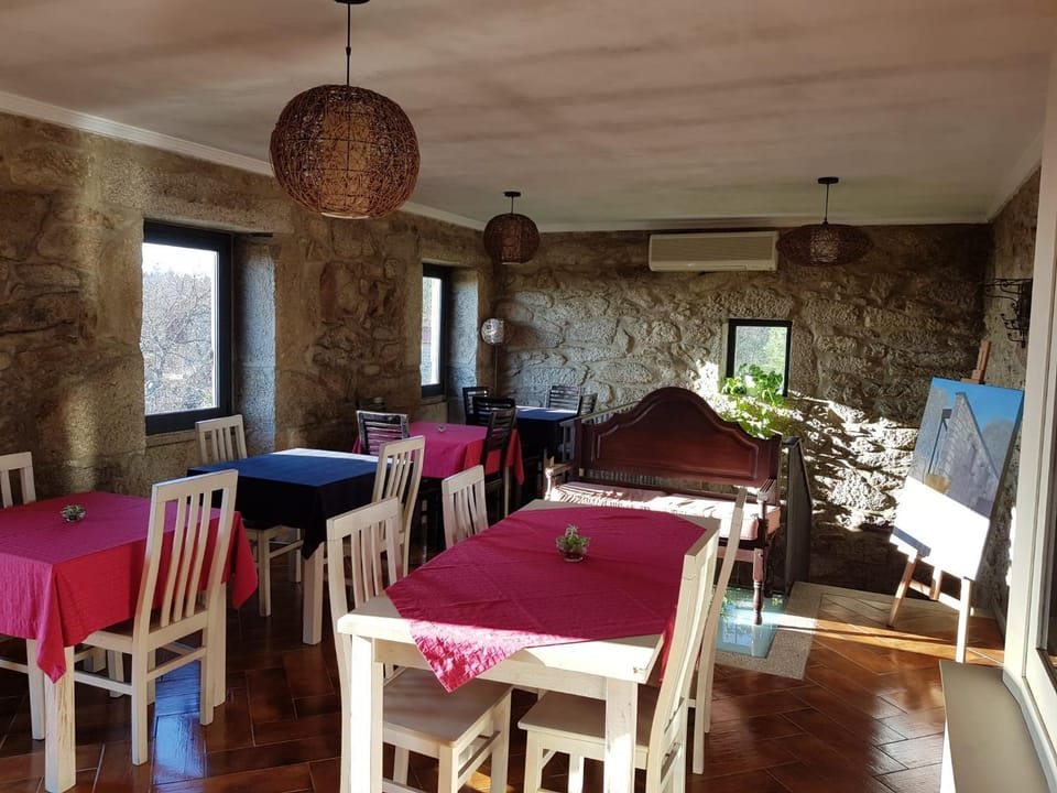 Property building, Restaurant/places to eat