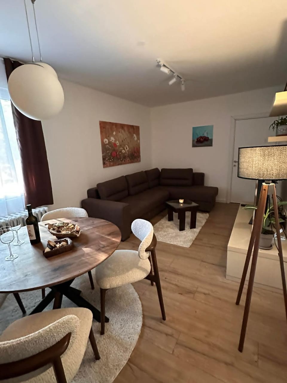 City Mall Urban Home Apartment in Skopje