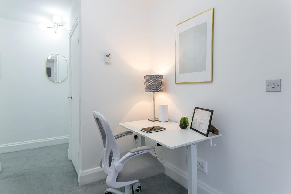 Business facilities, Seating area, On site