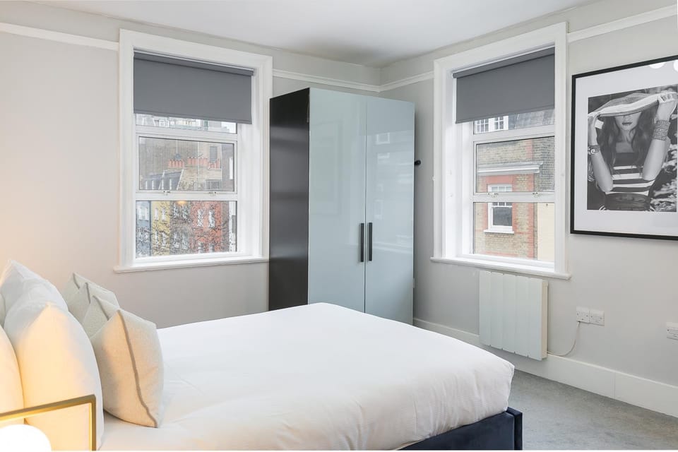 Bed, Photo of the whole room, Bedroom, wardrobe
