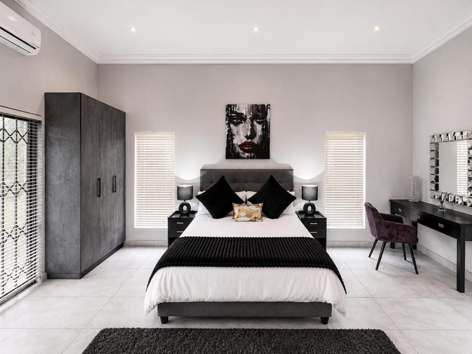 Bed, Balcony/Terrace, Bedroom, wardrobe, air conditioner