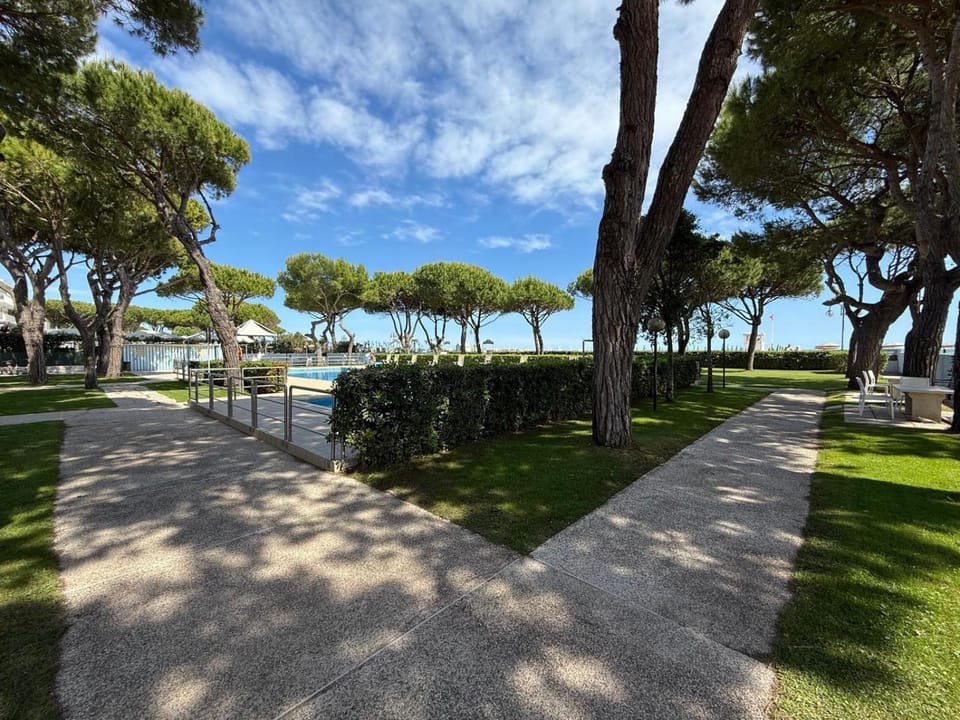 RESIDENCE GARDEN -WALTERIGATO Apartments SOLO PER FAMIGLIE Apartment in Lido di Jesolo