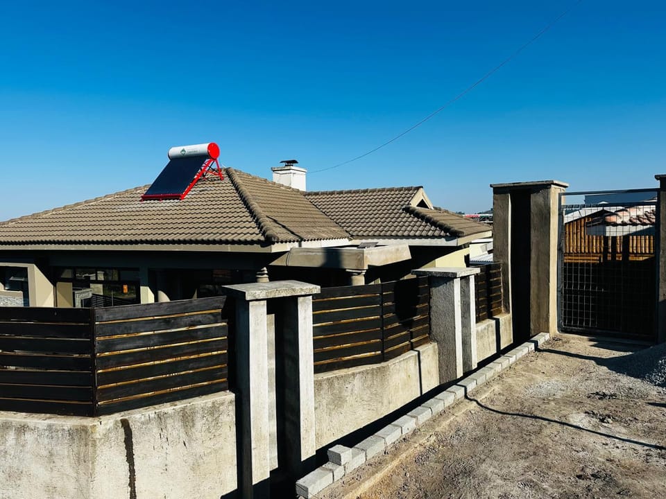 Woodlands Comfort Cove Bed and Breakfast in Africa