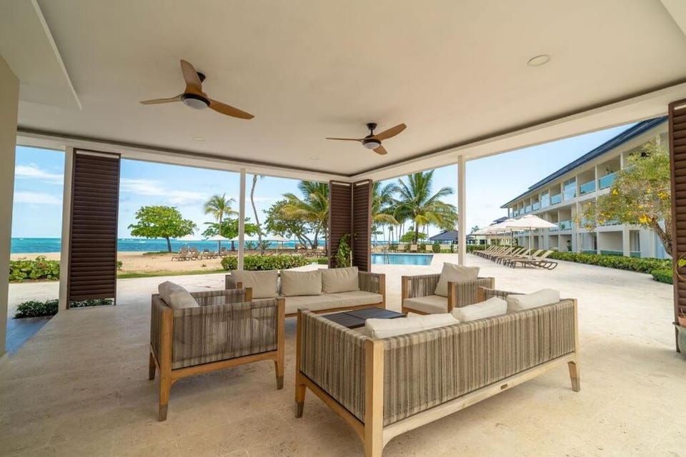 Oceanfront Penthouse, Playa Dorada Escape Apartment in Puerto Plata