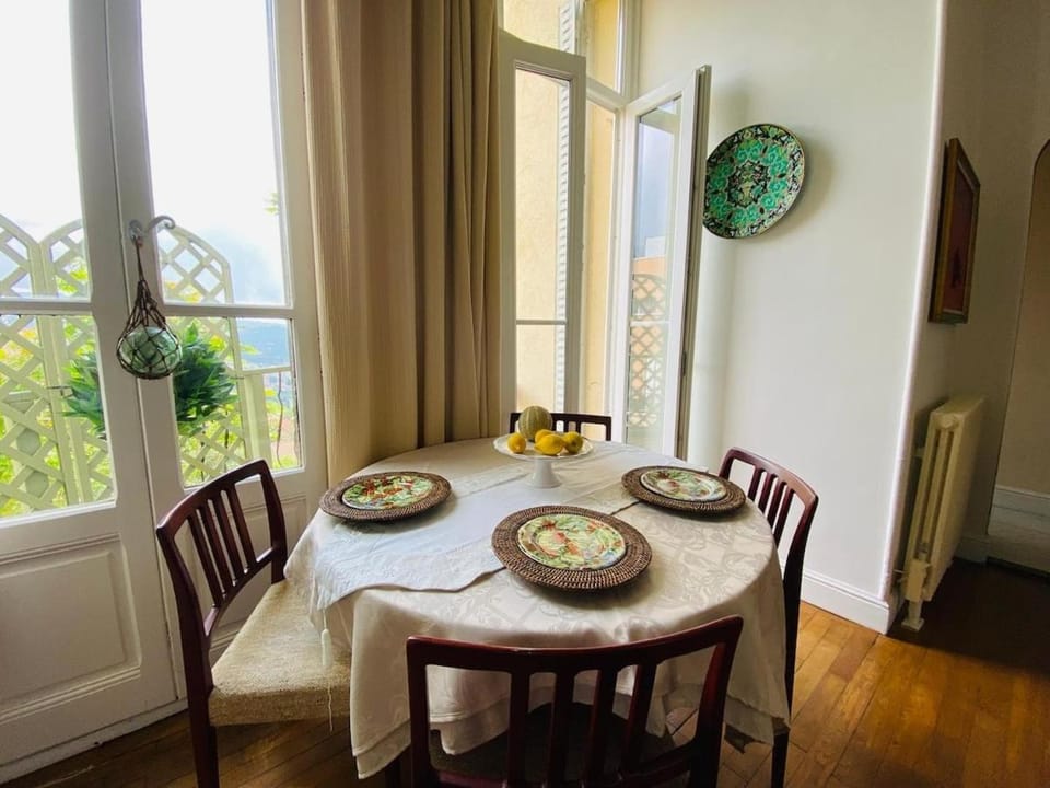 Le Mirador Spacieux et calme avec vue imprenable Apartment in Grasse