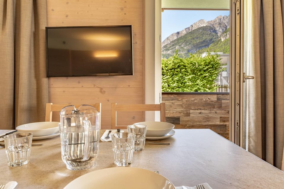 TV and multimedia, Balcony/Terrace, Dining area