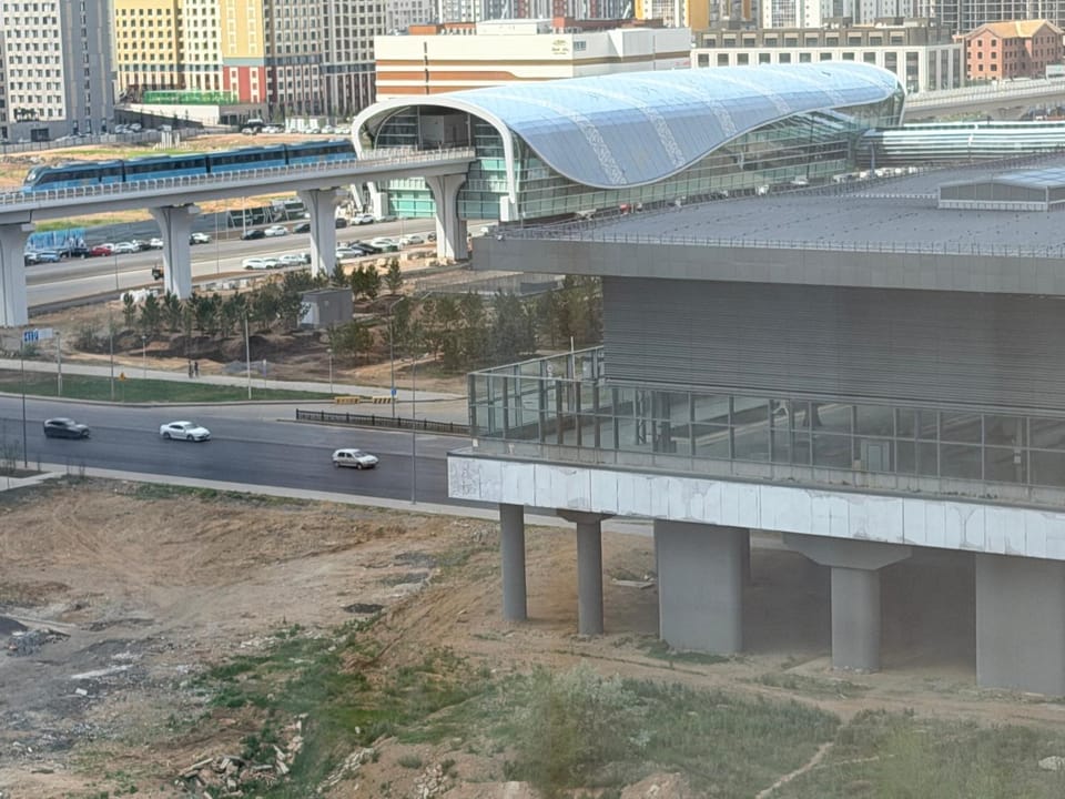 Нурлы Жол, Новый вокзал Apartment in Kazakhstan