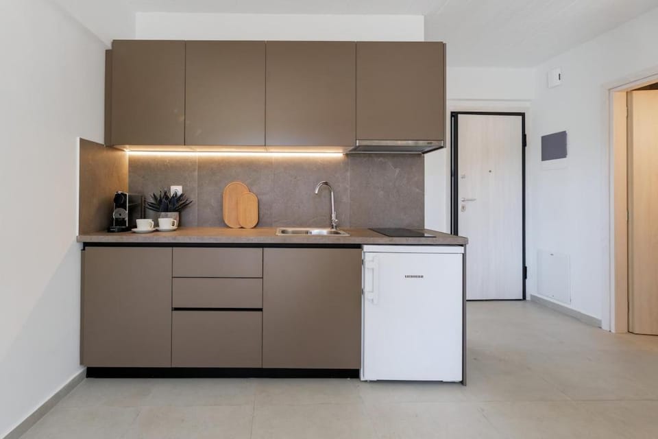 PJ Properties Studio in Sounio steps away from the beach Apartment in Decentralized Administration of Attica
