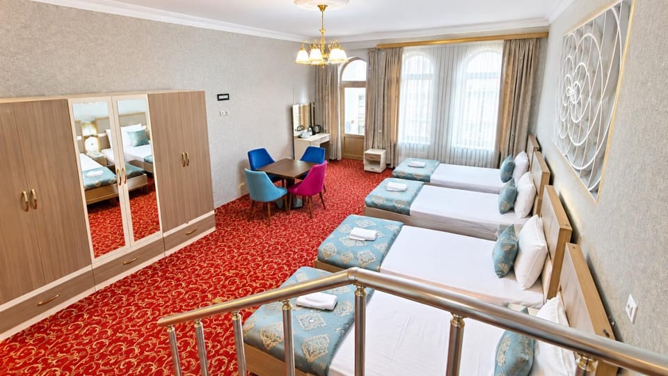 Bed, TV and multimedia, Coffee/tea facilities, Photo of the whole room, Bedroom, wardrobe, air conditioner