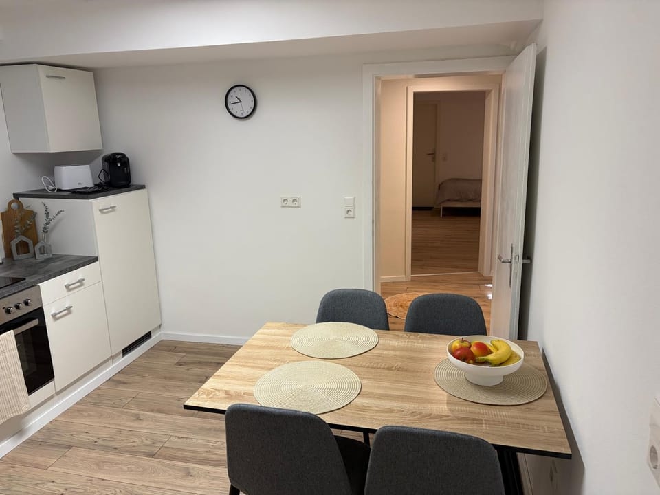 Property building, Kitchen or kitchenette, Living room