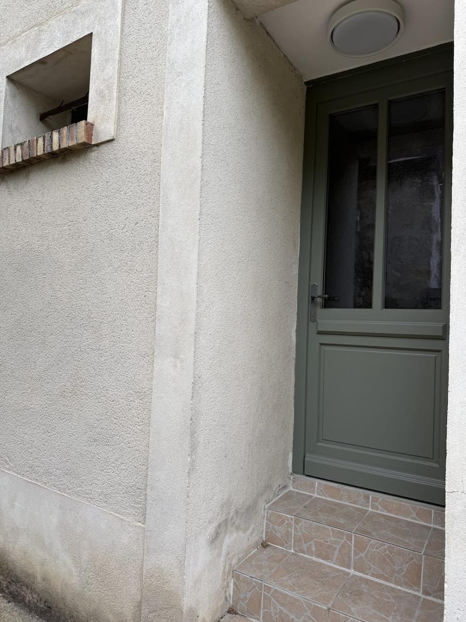 Facade/entrance