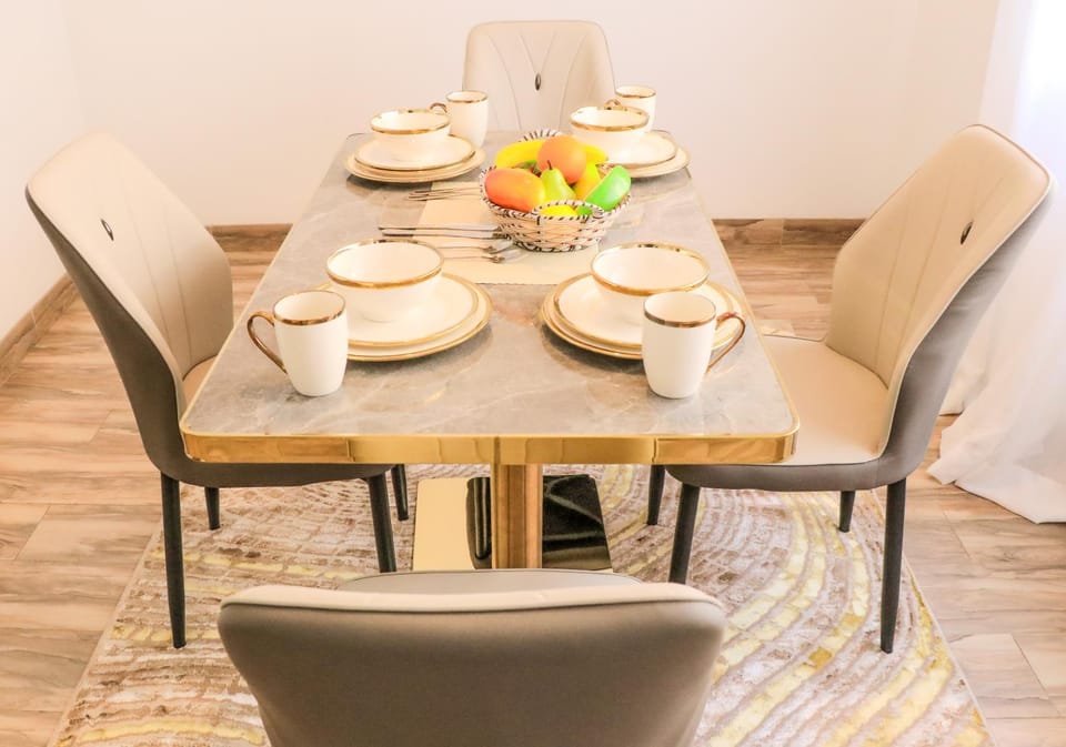 Dining area, Dinner