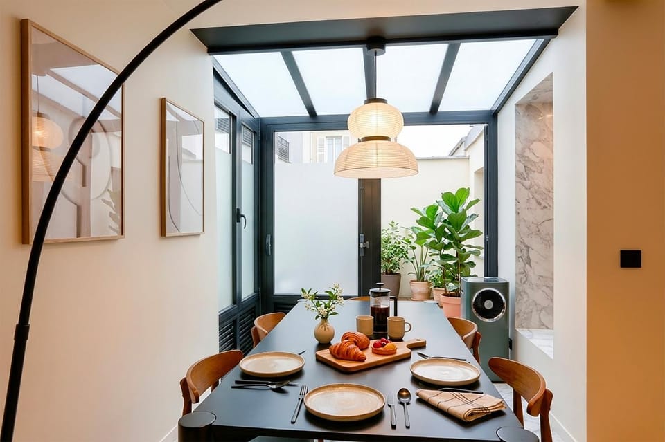 UrbanFlat 170 - Appartement de Luxe au Coeur du Marais Amelot Apartment in Paris