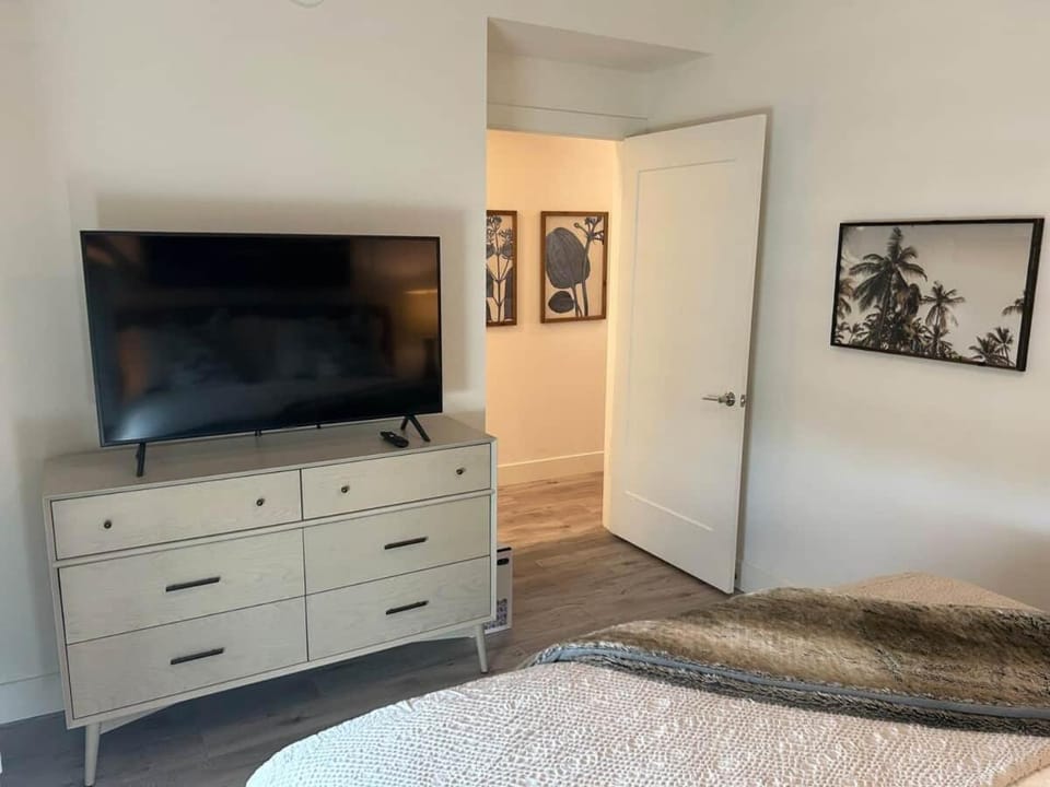 Sarasota: Charming 2 bdrm Condo w/Resort Pool Apartment hotel in Sarasota