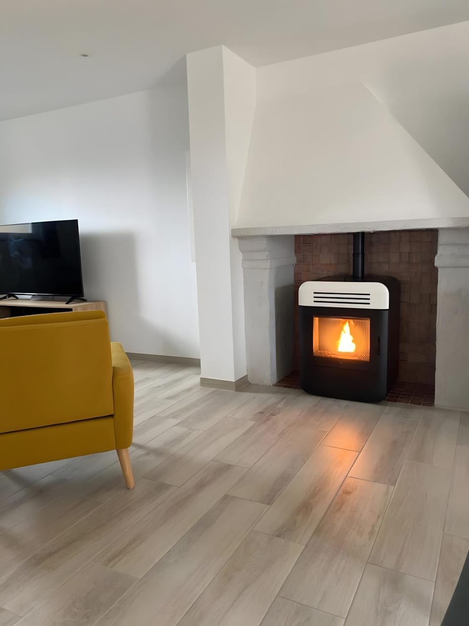 Property building, Living room