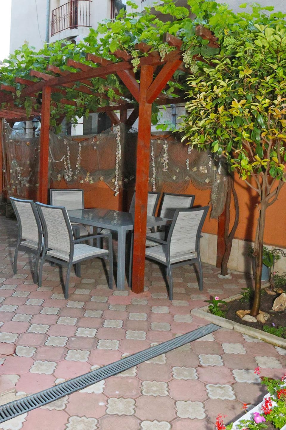 Red House Guest House Bed and Breakfast in Nessebar