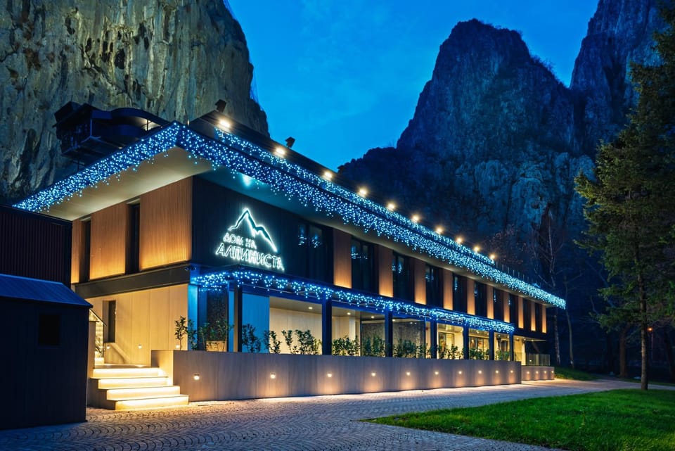 Property building, Natural landscape, Mountain view