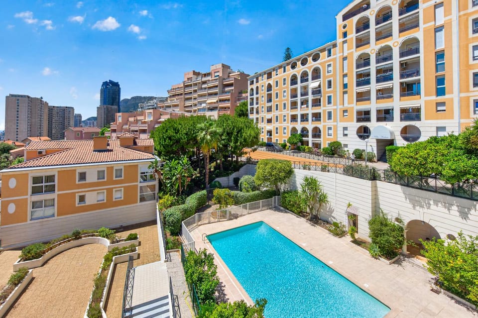 Property building, Day, City view, Pool view, Swimming pool