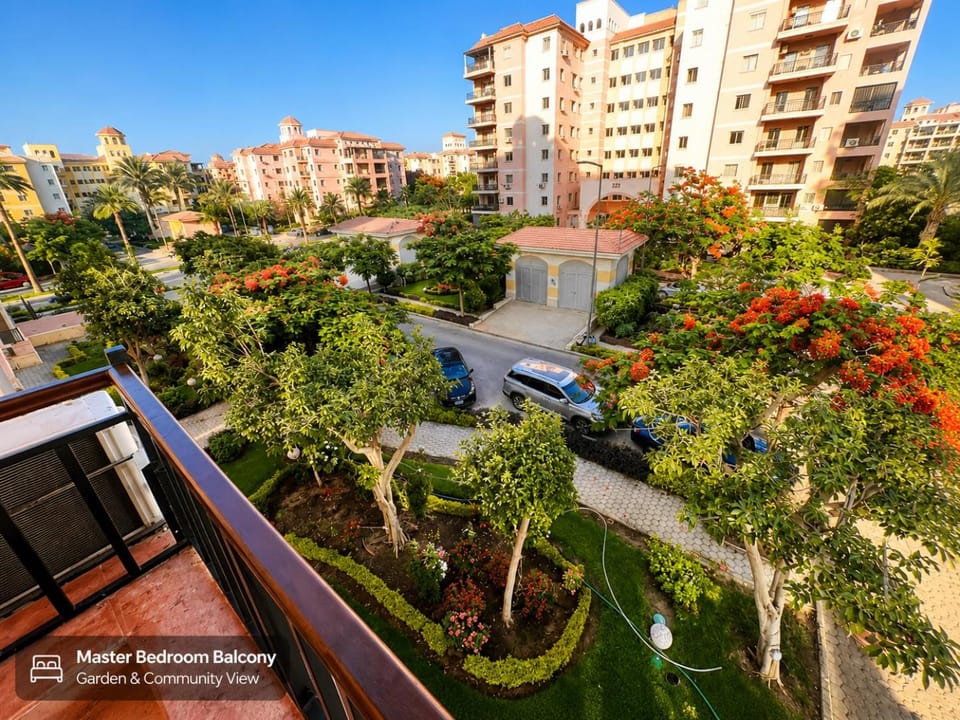 Garden, View (from property/room), Balcony/Terrace