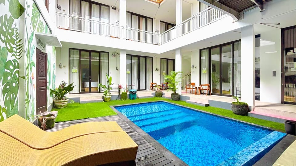 Property building, Swimming pool