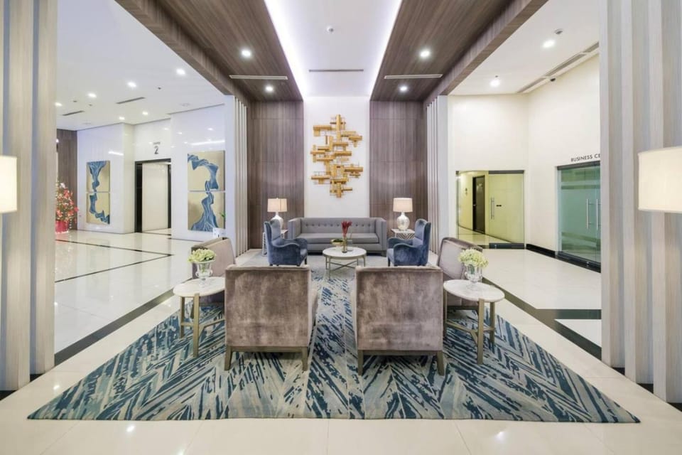 StayHere Florence 1BR Near Venice Mall Mckinley House in Makati