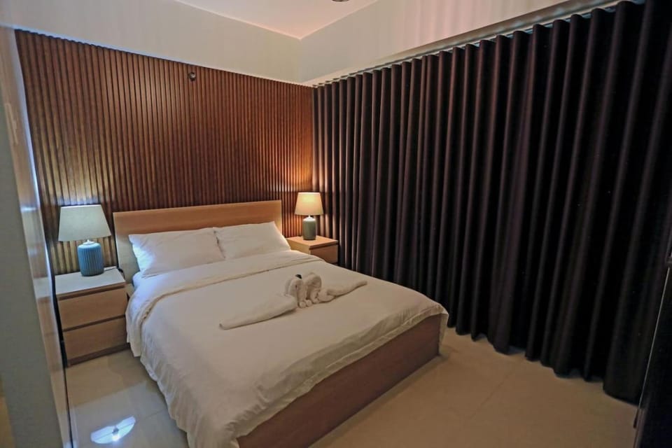 Modern Stylish Condo in McKinley WiFi Apartment in Makati