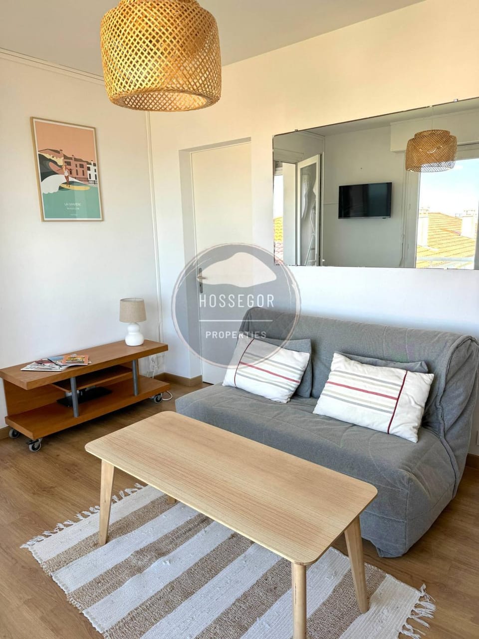 Communal lounge/ TV room, Living room