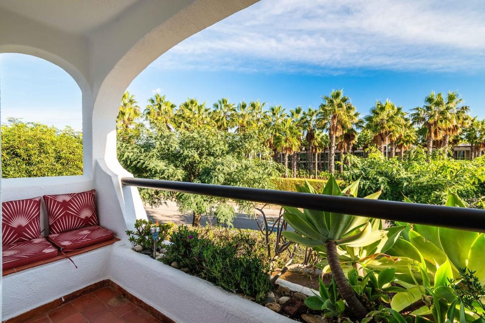 Spring, Garden, View (from property/room), Balcony/Terrace, Seating area, Garden view