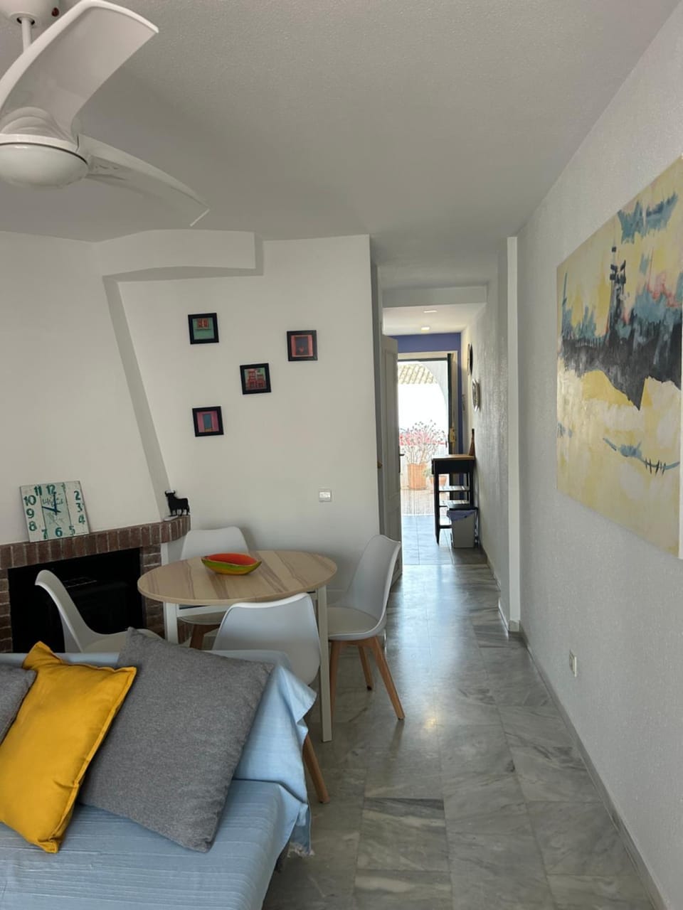 Sunny Breeze Apartment 2 Apartment in Andalusia