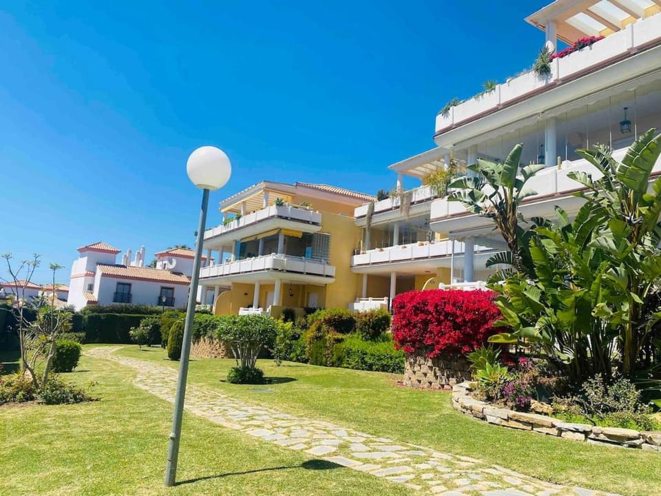 Luxury apartament in Cabopino golf and beach Apartment in Marbella