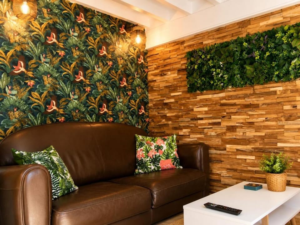 La Cabane Studio Rouen, Gare, CHU, Stationnement gratuit - Linge & Ménage Inclus Apartment in Rouen