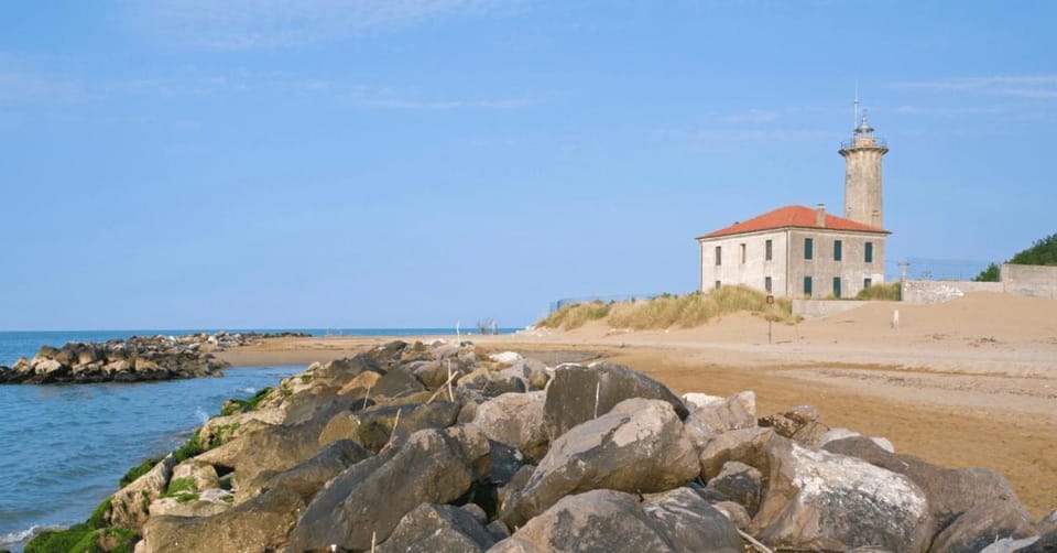 Nearby landmark, Natural landscape, Sea view