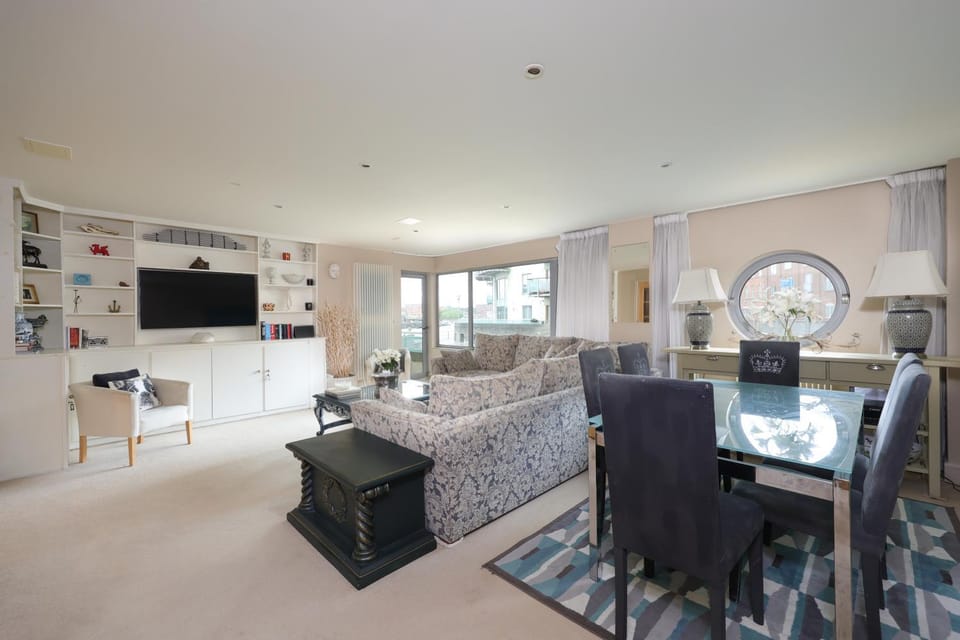 Harbourside Luxury Apartment Apartment in Bristol