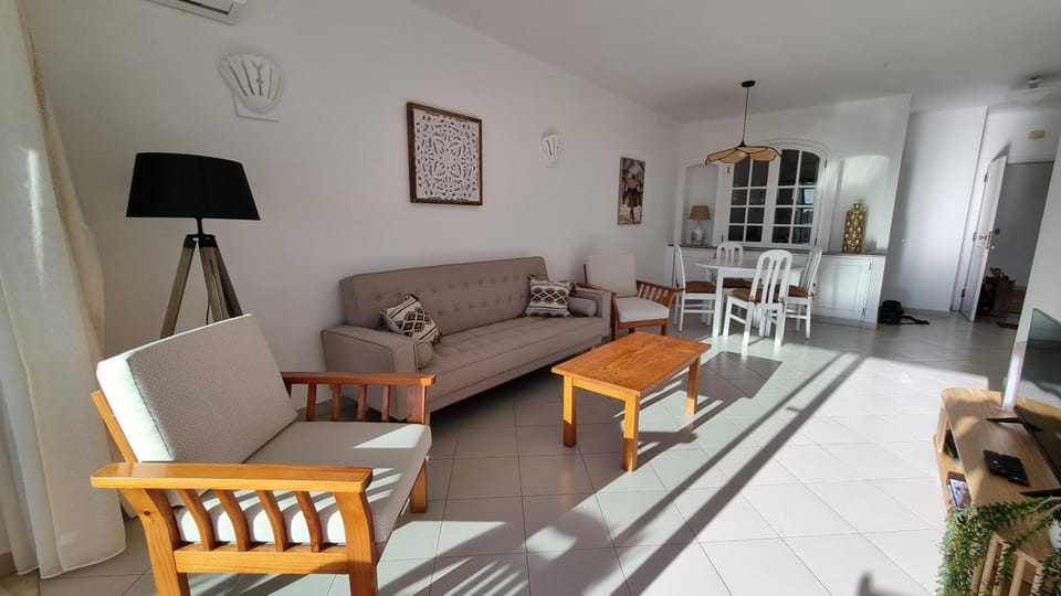 Gaivota Nest - Garden View Apartment in Ferragudo
