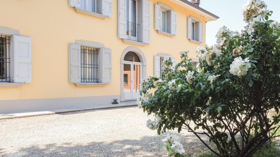 Property building, Spring, Activities, Summer, Kitchen or kitchenette, Spa and wellness centre/facilities, Other, On site, Swimming pool