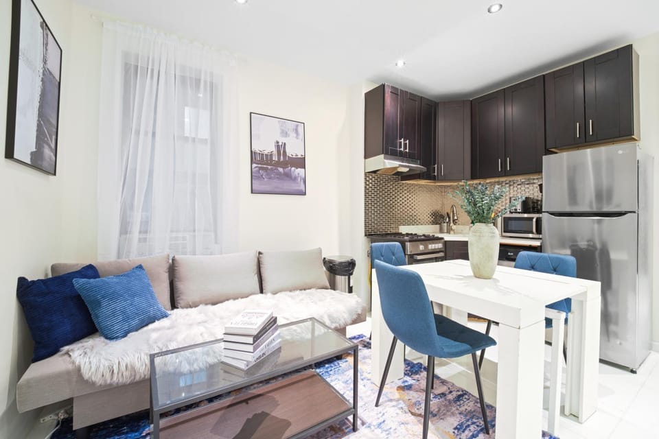 3 BD Gorgeous GetAway Unit Apartment in Upper West Side