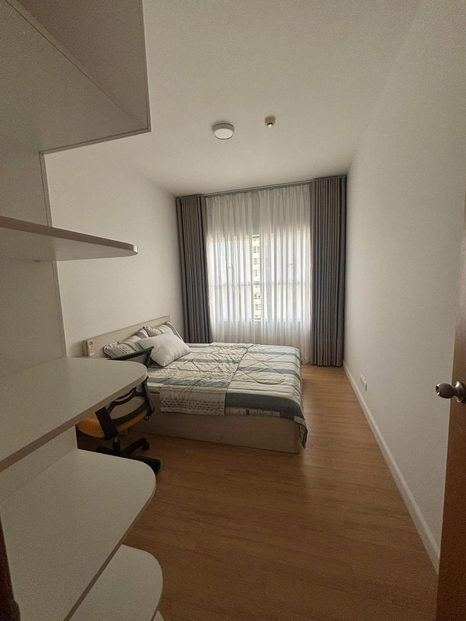 Elegant 2BR - Sunrise City - Pool, Gym & City View Apartment in Ho Chi Minh City
