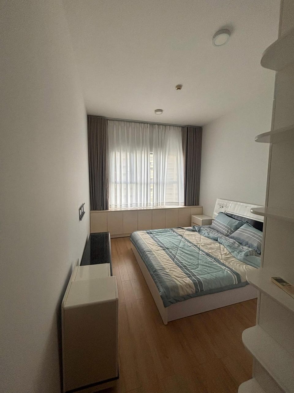 Elegant 2BR - Sunrise City - Pool, Gym & City View Apartment in Ho Chi Minh City