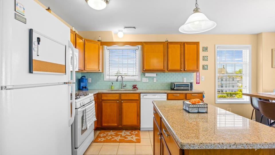 New 3br Family Beach Condo - Sleeps 9 House in Wildwood