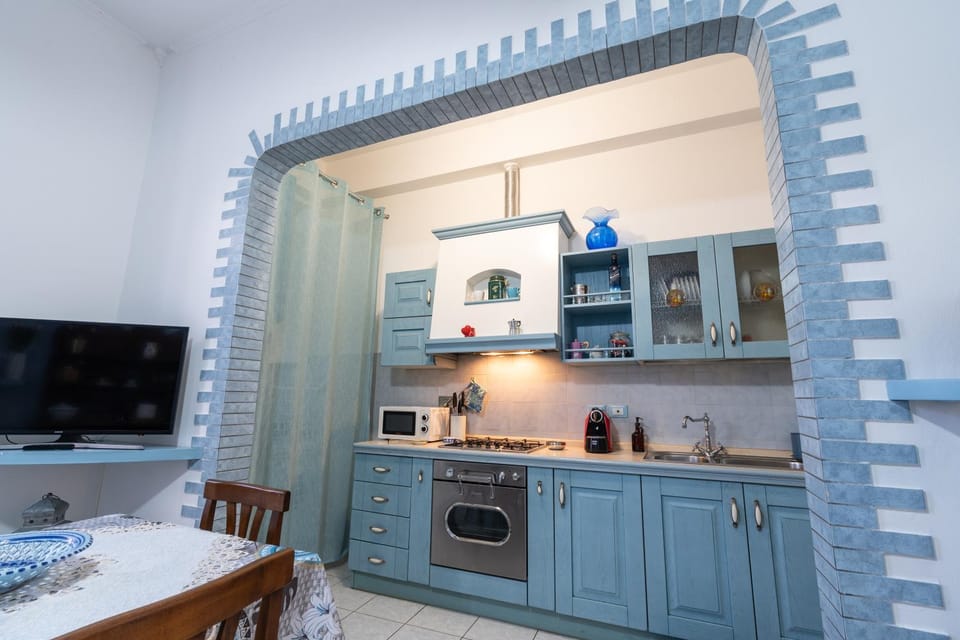 Green Square Apartment 14 Min from Santa Croce with Hydromassage Tub Apartment in Florence