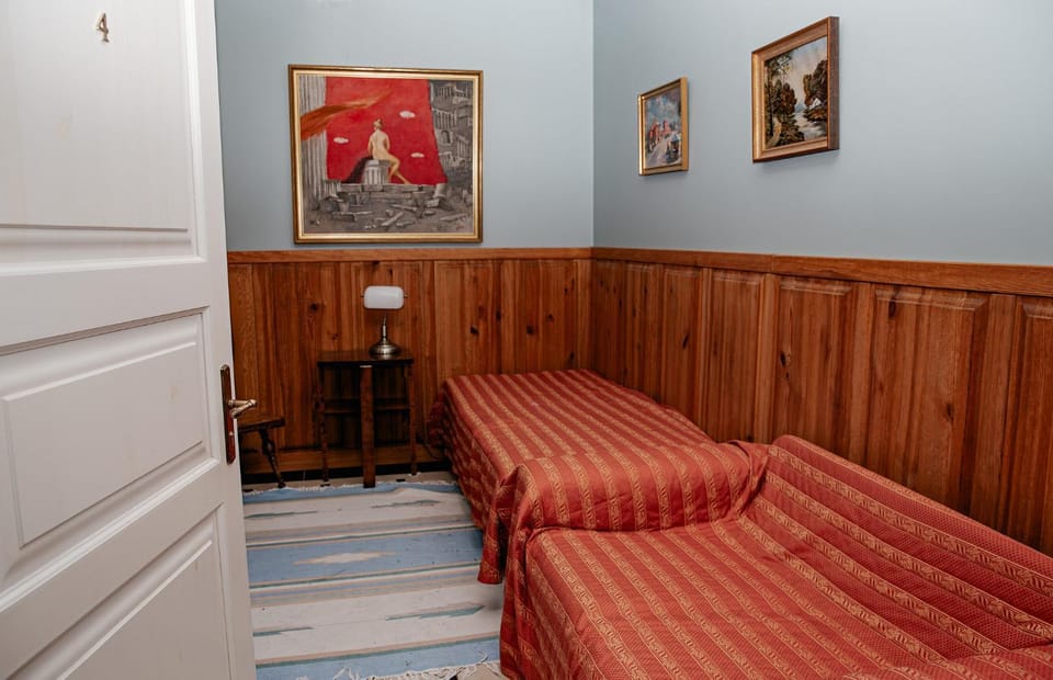 Piena māja Bed and Breakfast in Latvia