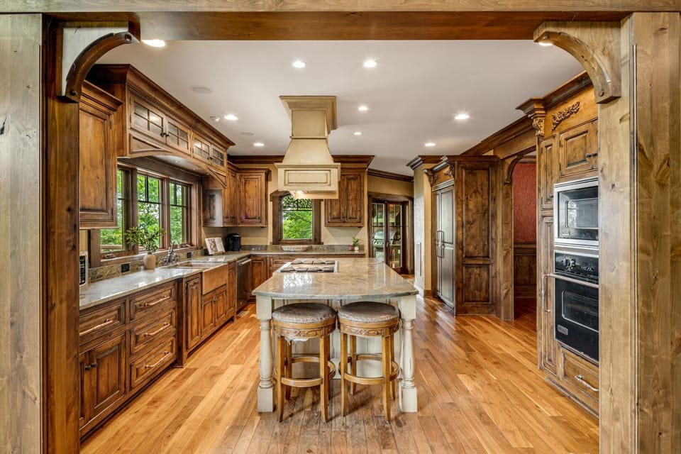 Adirondack House in Brushy Fork