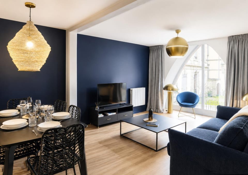 Property building, Living room