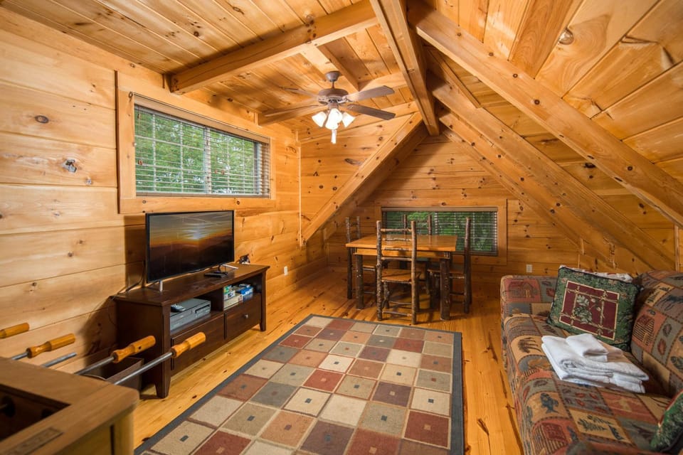 Cabin Dreams Cabin in Beech Mountain
